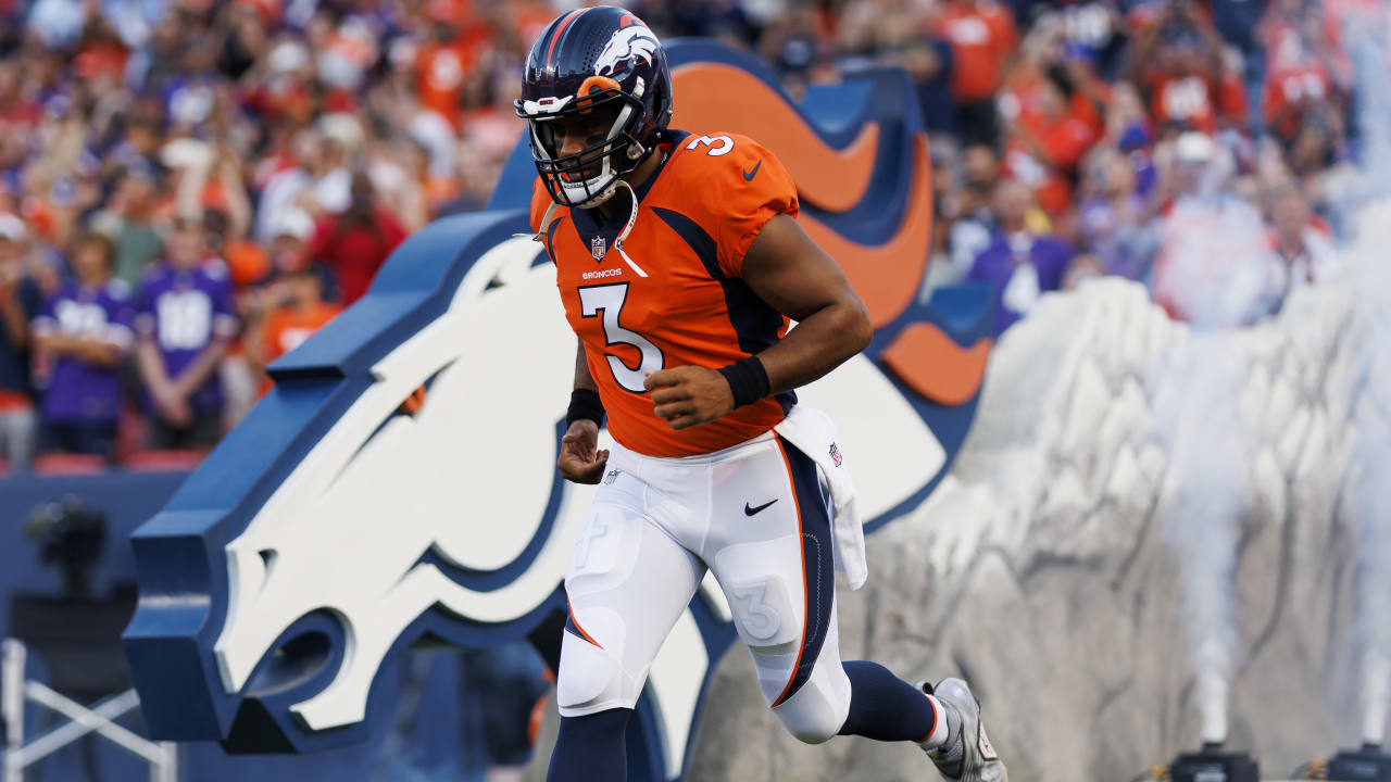 Denver Broncos: Russell Wilson is a big fan of throwback uniforms