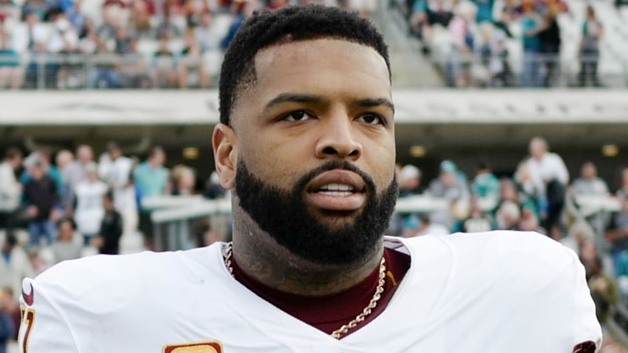 Trent-Williams--191030-sl.jpg