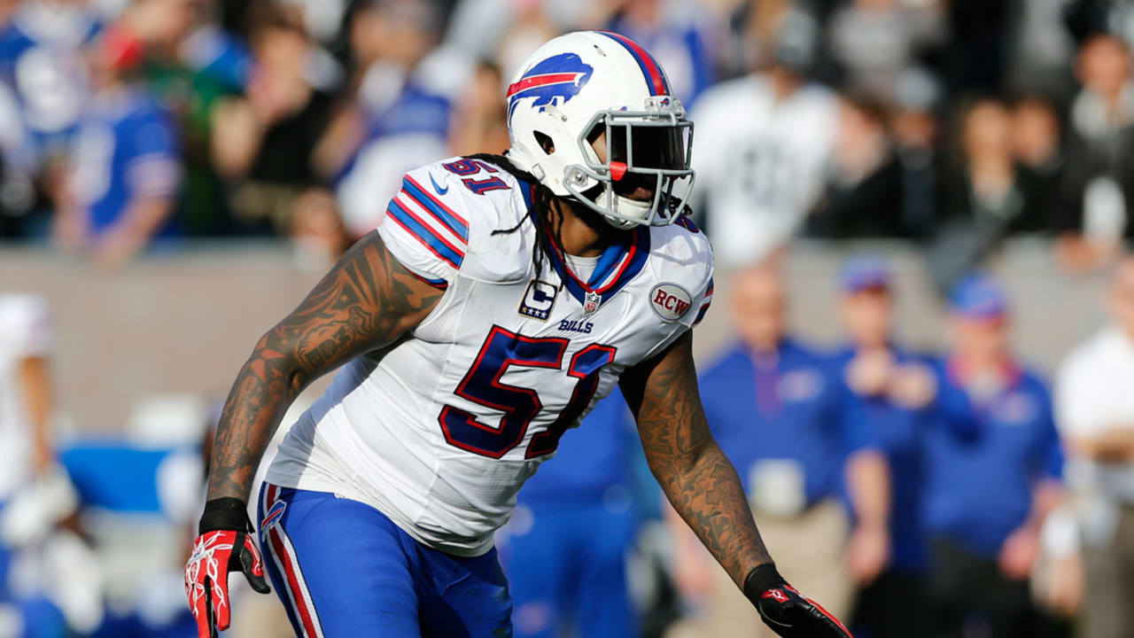 Brandon Spikes returns to Pats on 1-year deal