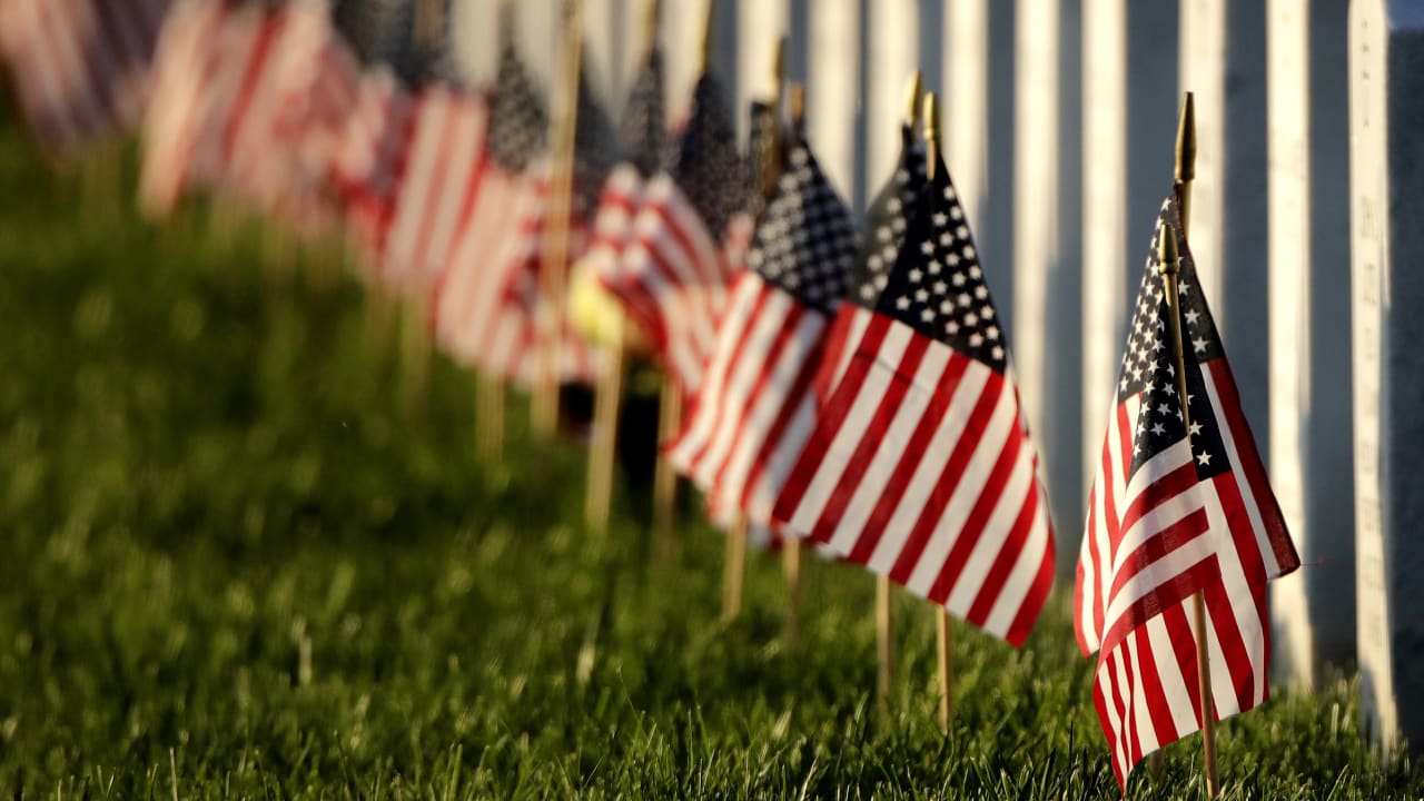 Today, we honor and remember the men and women who made the ultimate  sacrifice in service to our country. #MemorialDay