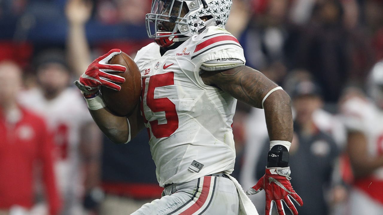 Ezekiel Elliott-160225-Spot.jpg
