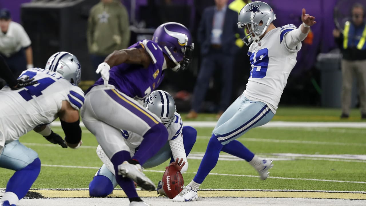 Cowboys kicker breaks his own NFL record by smashing 60-yard field