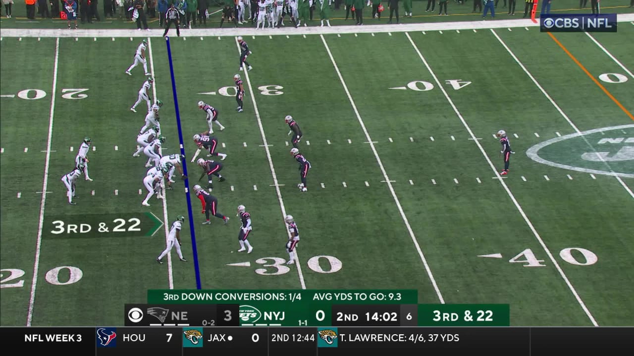 New York Jets fans in disbelief after quarterback Zach Wilson spikes ...