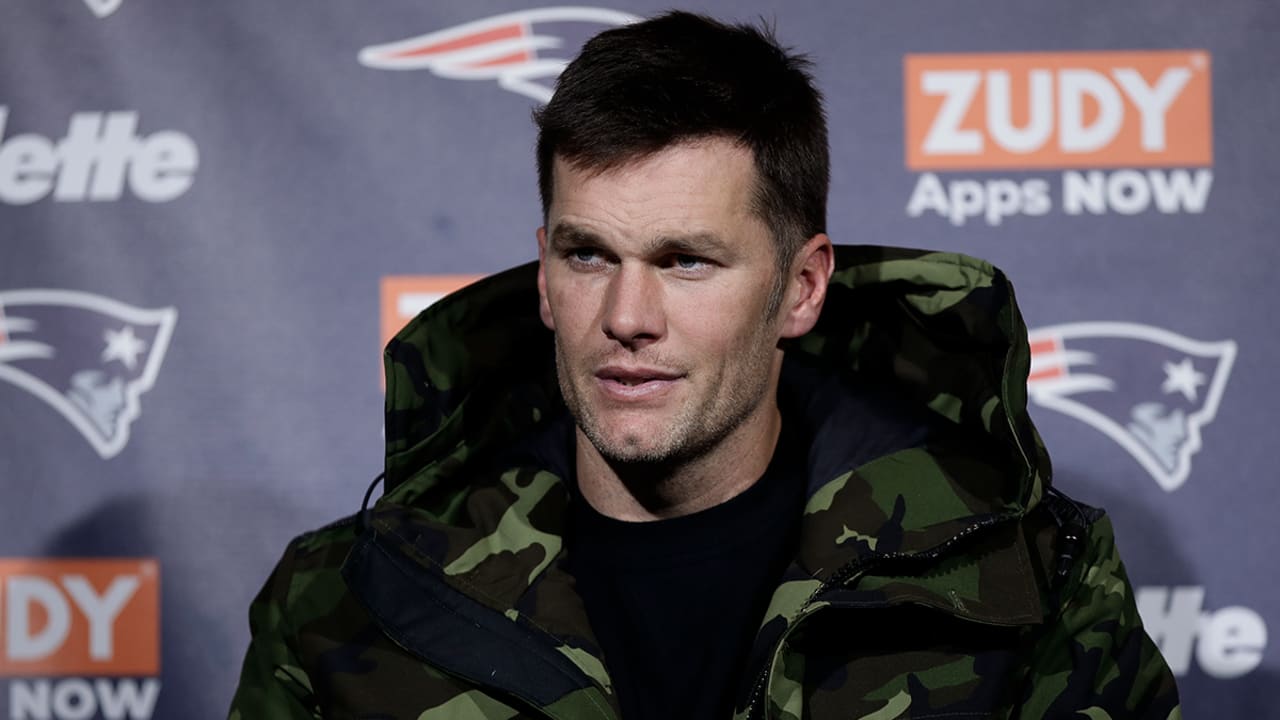 Tom Brady frustrated following the Patriots' 17-10 win in Philadelphia