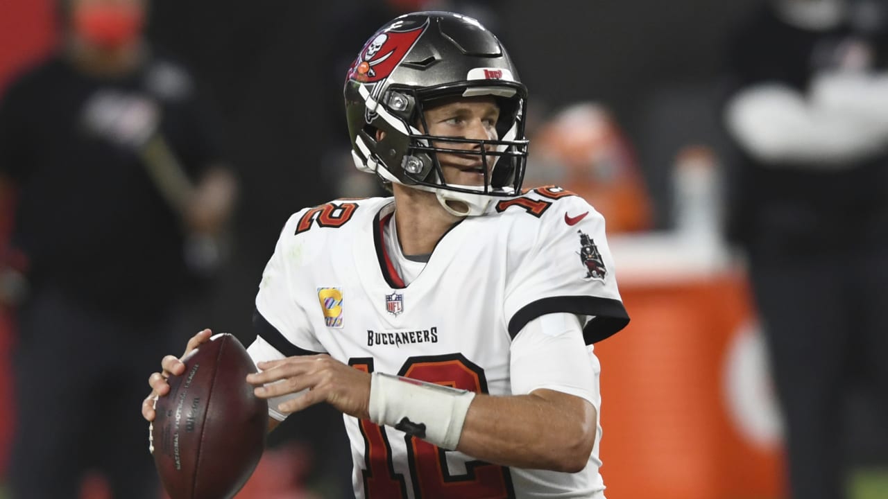 Ryan Fitzpatrick, Gardner Minshew trade facial-hair barbs before 'TNF'  showdown