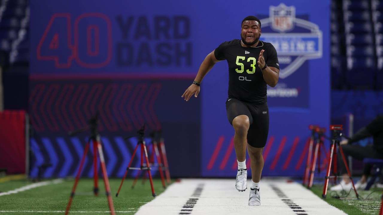 Offensive lineman Zach Tom runs official 4.94-second 40-yard dash at 2022  combine