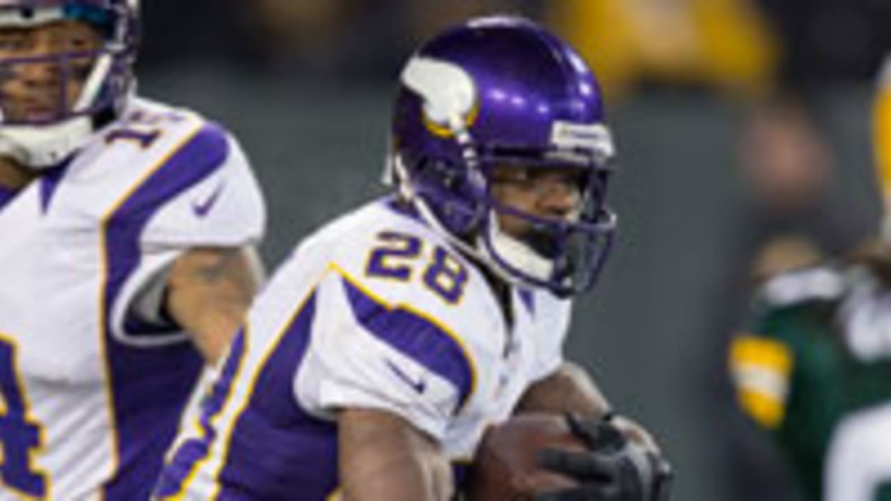 adrian-peterson-spot_010813.jpg