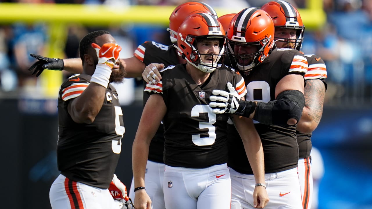 Can'tMiss Play Cleveland Browns kicker Cade York's BOOMING 58yard