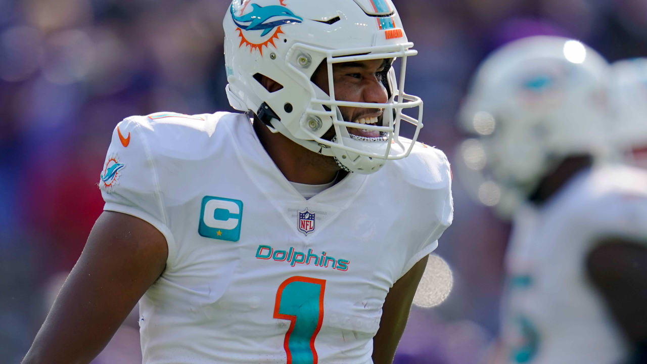 Dolphins sit in front seat after AFC East's noisy offseason