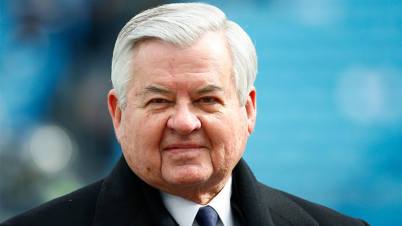 jerry-richardson-170926-sl.jpg