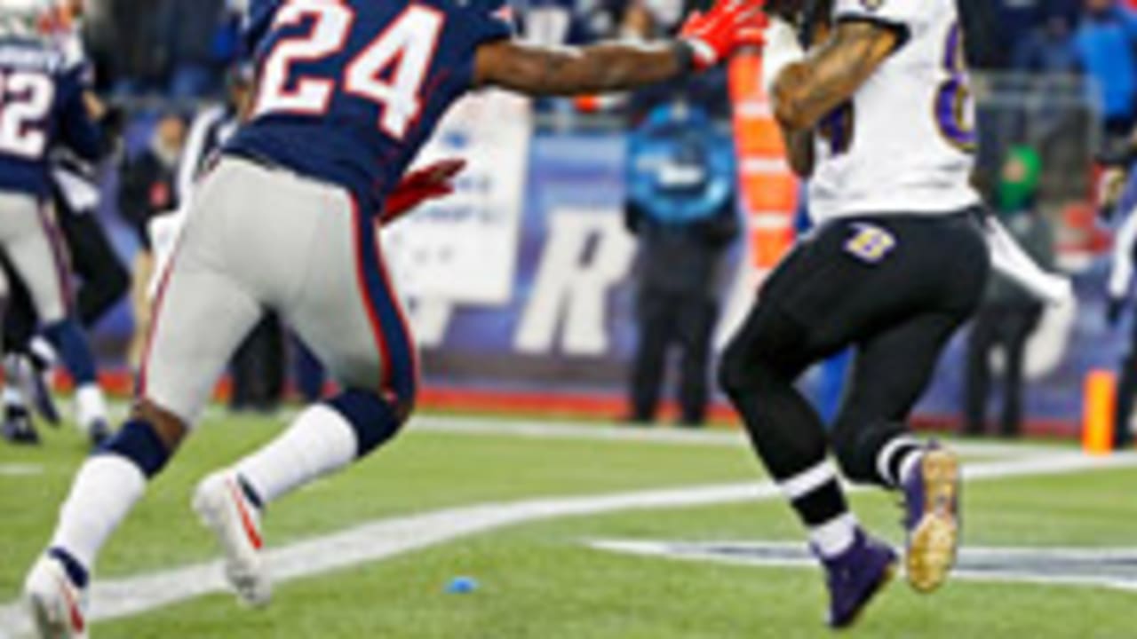 Darrelle-Revis-SL-150110
