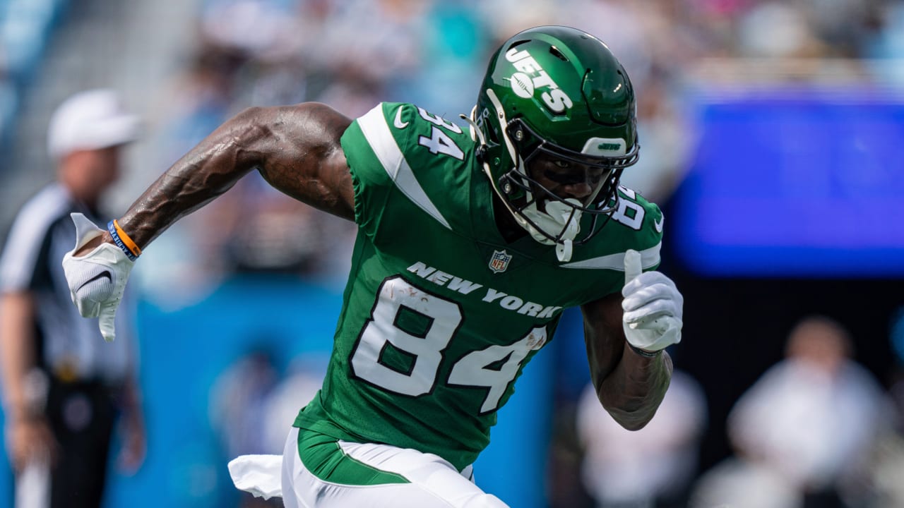 Corey Davis of Jets says he is stepping away from football