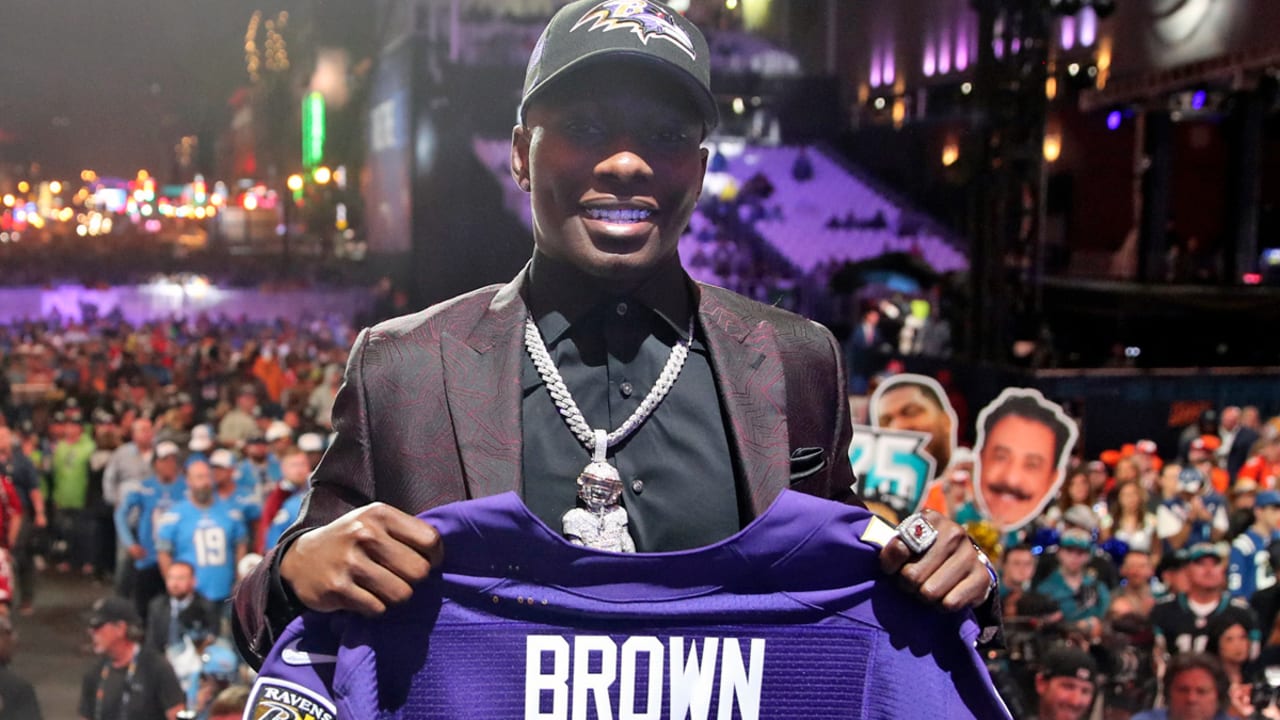 Ravens pick WR Marquise 'Hollywood' Brown, from Oklahoma, in NFL draft