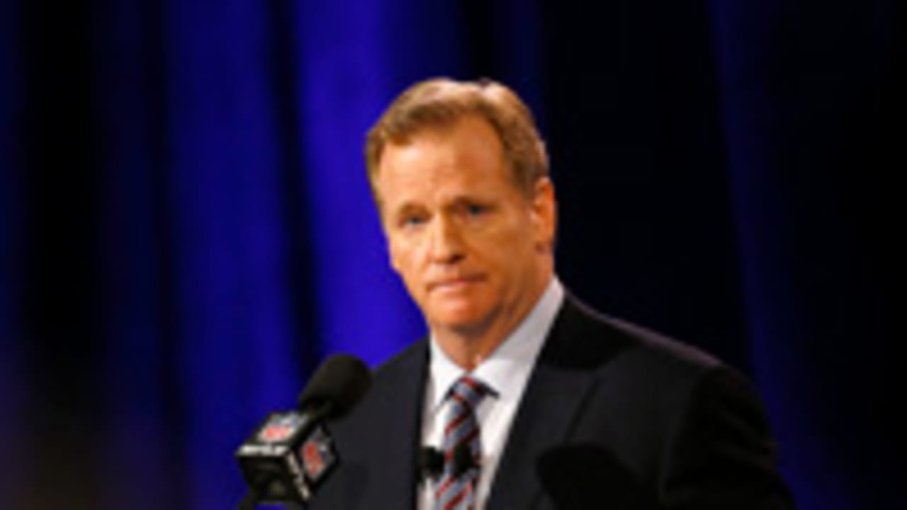 Roger-Goodell-150130-SL.jpg