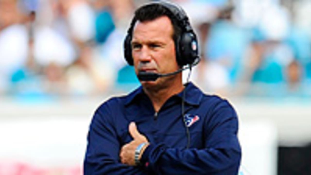 gary-kubiak-121109-spot.jpg