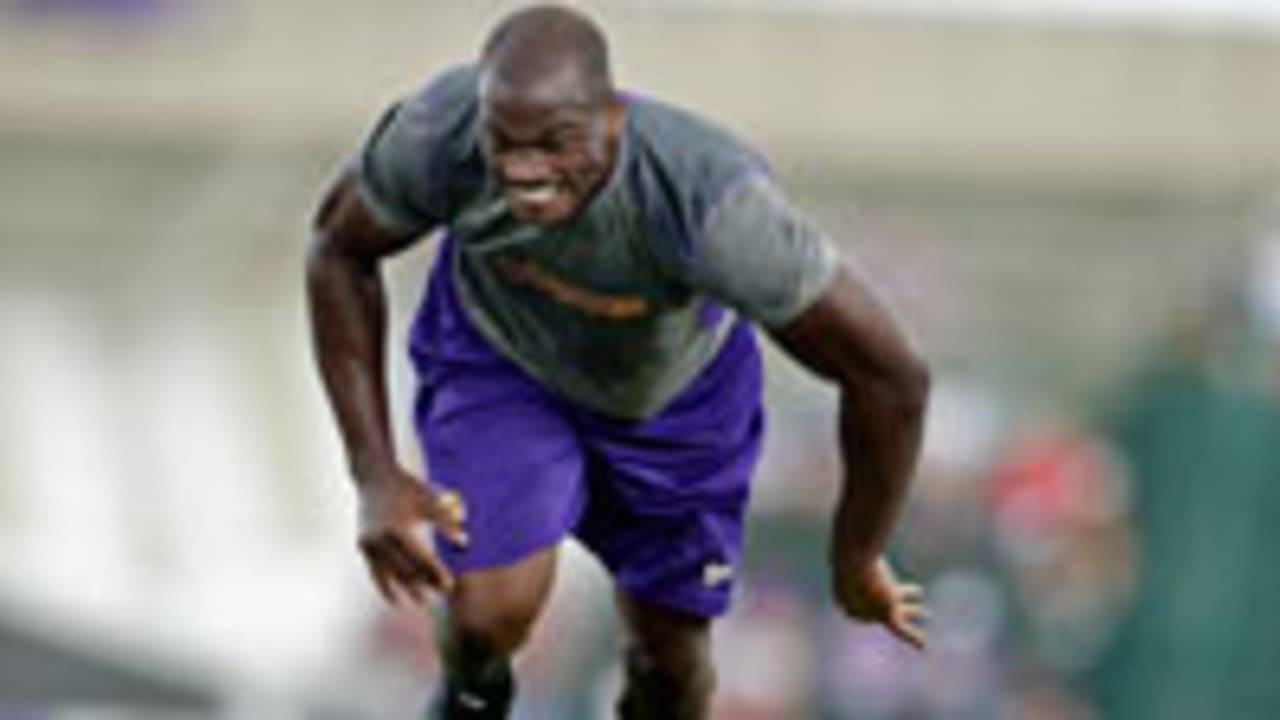 Adrian-Peterson-120907-Spot.jpg