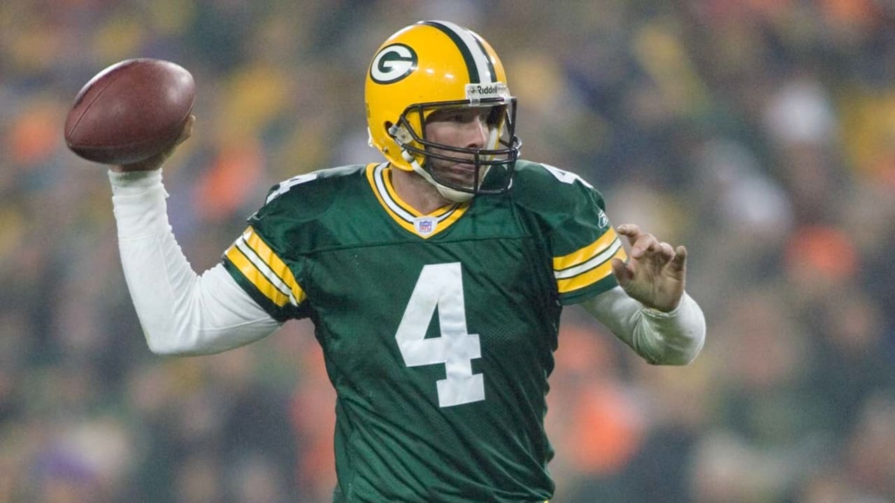 Brett Favre's number will be retired by the Packers  eventually - Los  Angeles Times