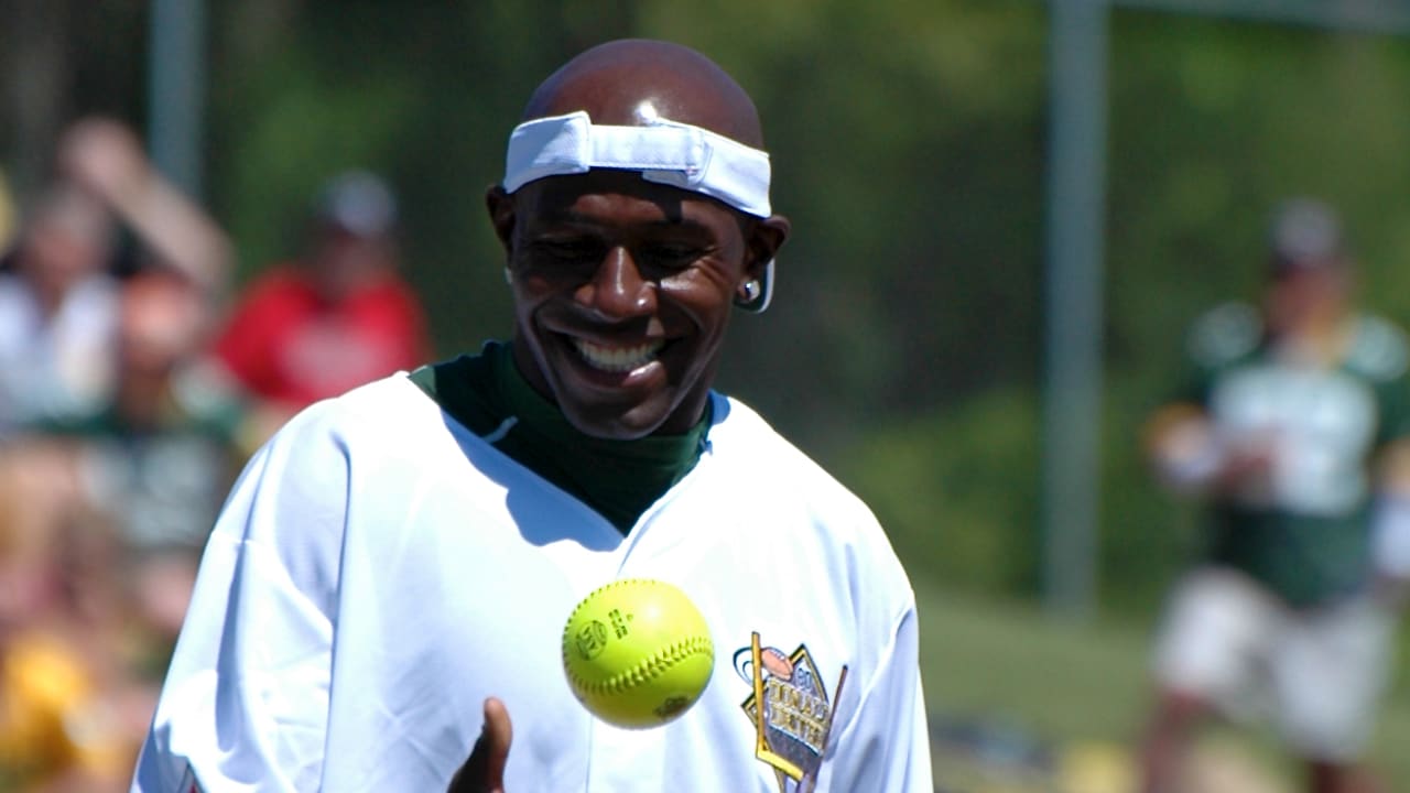 Green Bay Packers Donald Driver charity softball NFL Timber Rattlers