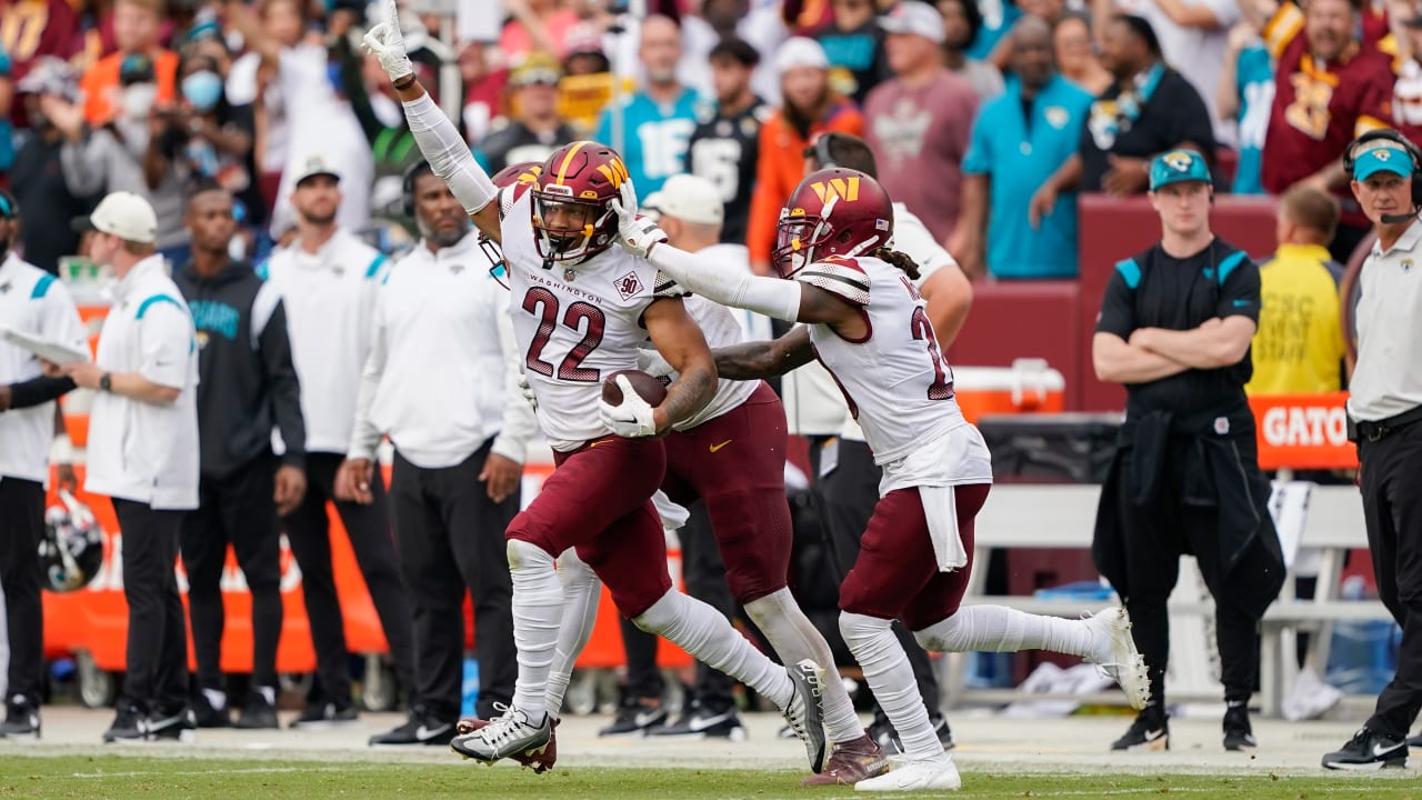 Darrick Forrest makes acrobatic interception in Washington's win