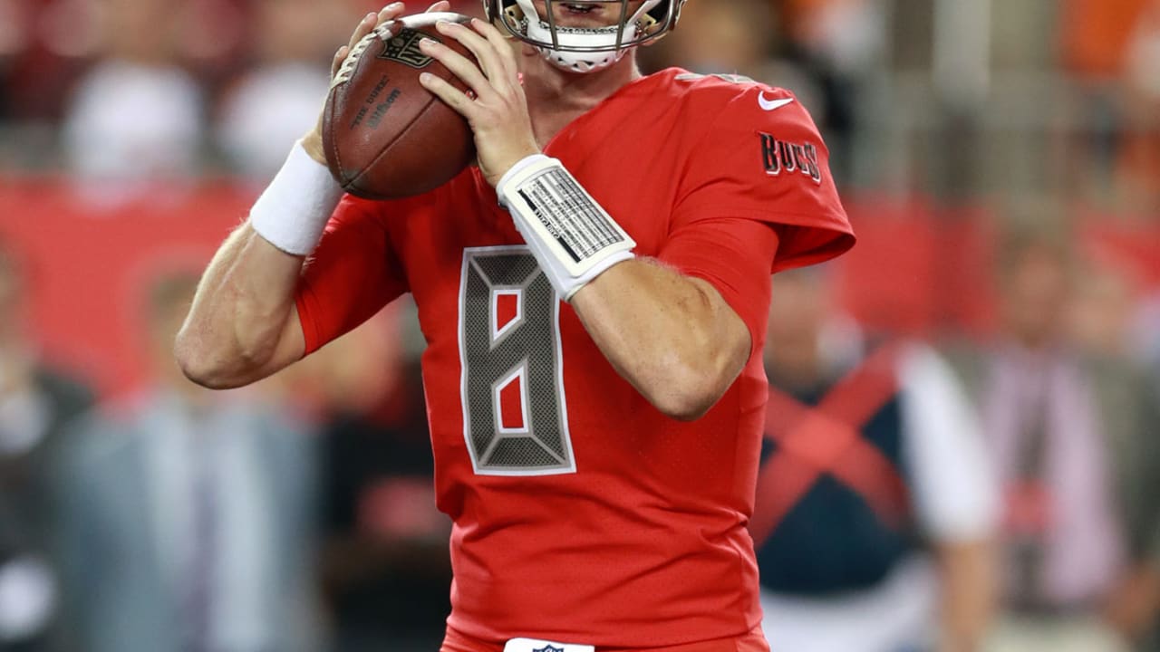 Report: Dolphins Signing Veteran QB Glennon