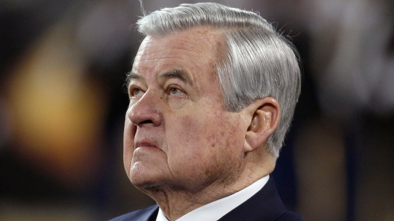 Jerry-Richardson-180628-sl.jpg