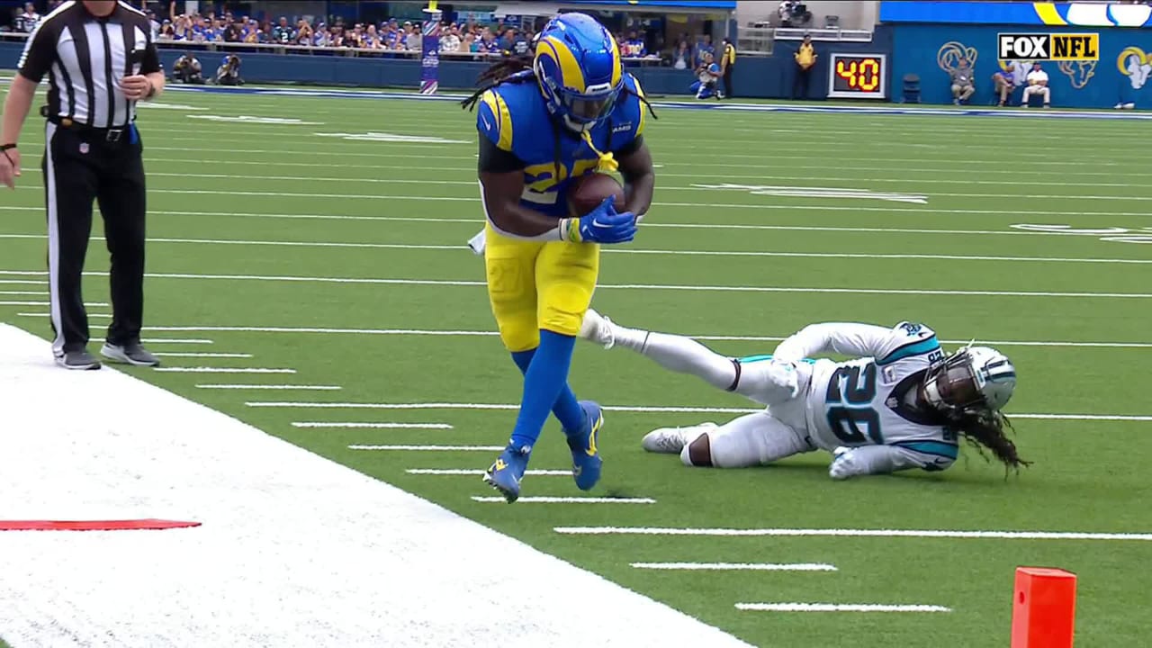 Los Angeles Rams running back Darrell Henderson keeps the team's drive ...