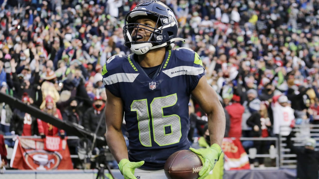 Seattle Seahawks wide receiver Tyler Lockett (16) during an NFL football  game against the New York