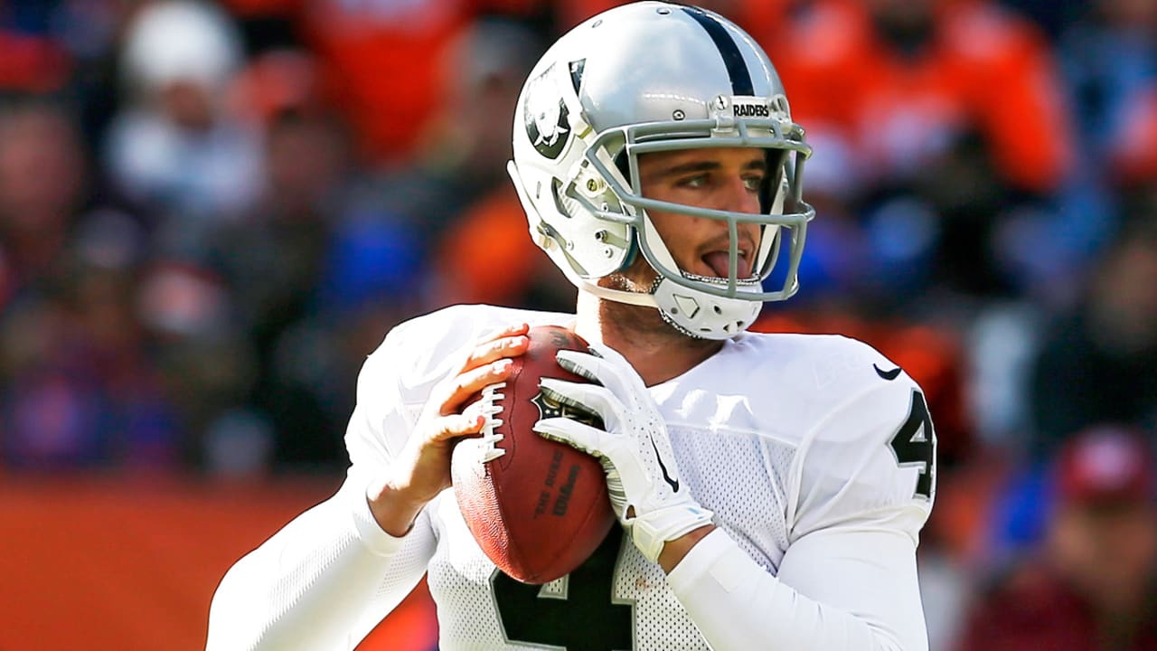 Derek-Carr-SL-150519