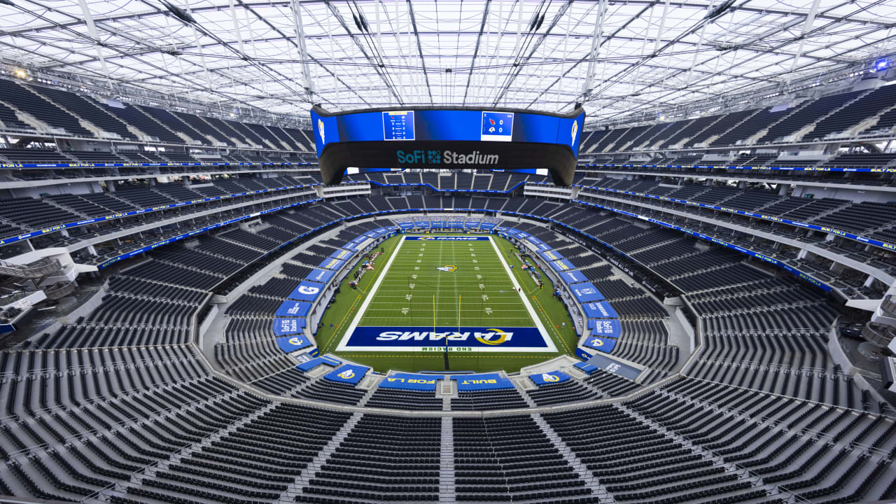 The 1,000-ton screen bringing Super Bowl LVI to the lucky fans