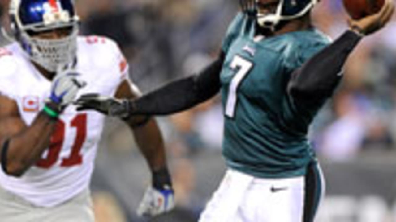 Michael Vick, Philadelphia Eagles still court controversy at 31