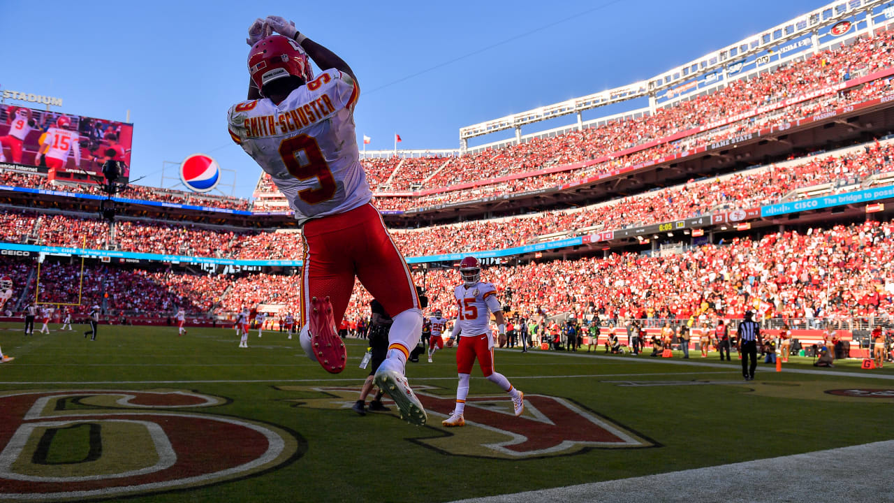 Can't-Miss Play: Kansas City Chiefs wide receiver Juju Smith-Schuster's  45-yard TD puts Chiefs past 40-point threshold vs. San Francisco 49ers