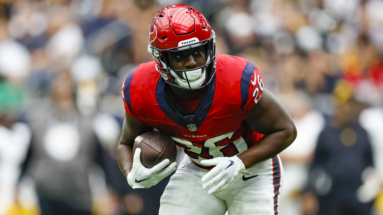 Can't-Miss Play: Houston Texans running back Devin Singletary throws TD  pass to tight end Dalton Schultz on trick play