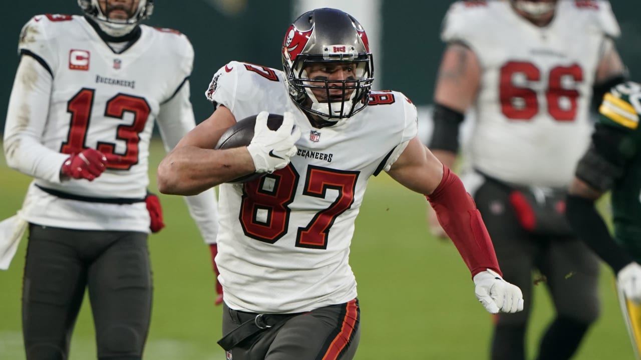 Rookie Tre Nixon Becomes First Patriot To Wear No. 87 Since Rob Gronkowski   He may be with the Buccaneers now, but Patriots fans might not be happy  to see that a