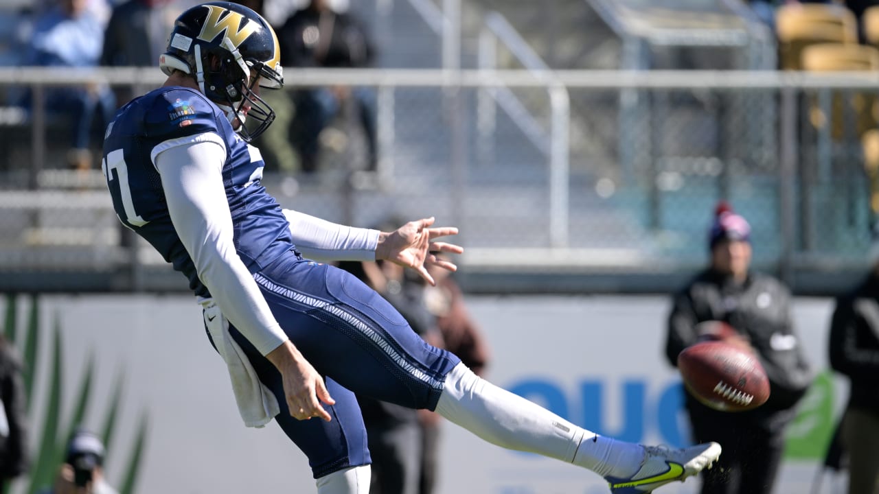 Los Angeles Rams punter Ethan Evans (42) in the second half of an NFL  preseason football game Saturday, Aug. 26, 2023, in Denver. (AP Photo/David  Zalubowski Stock Photo - Alamy