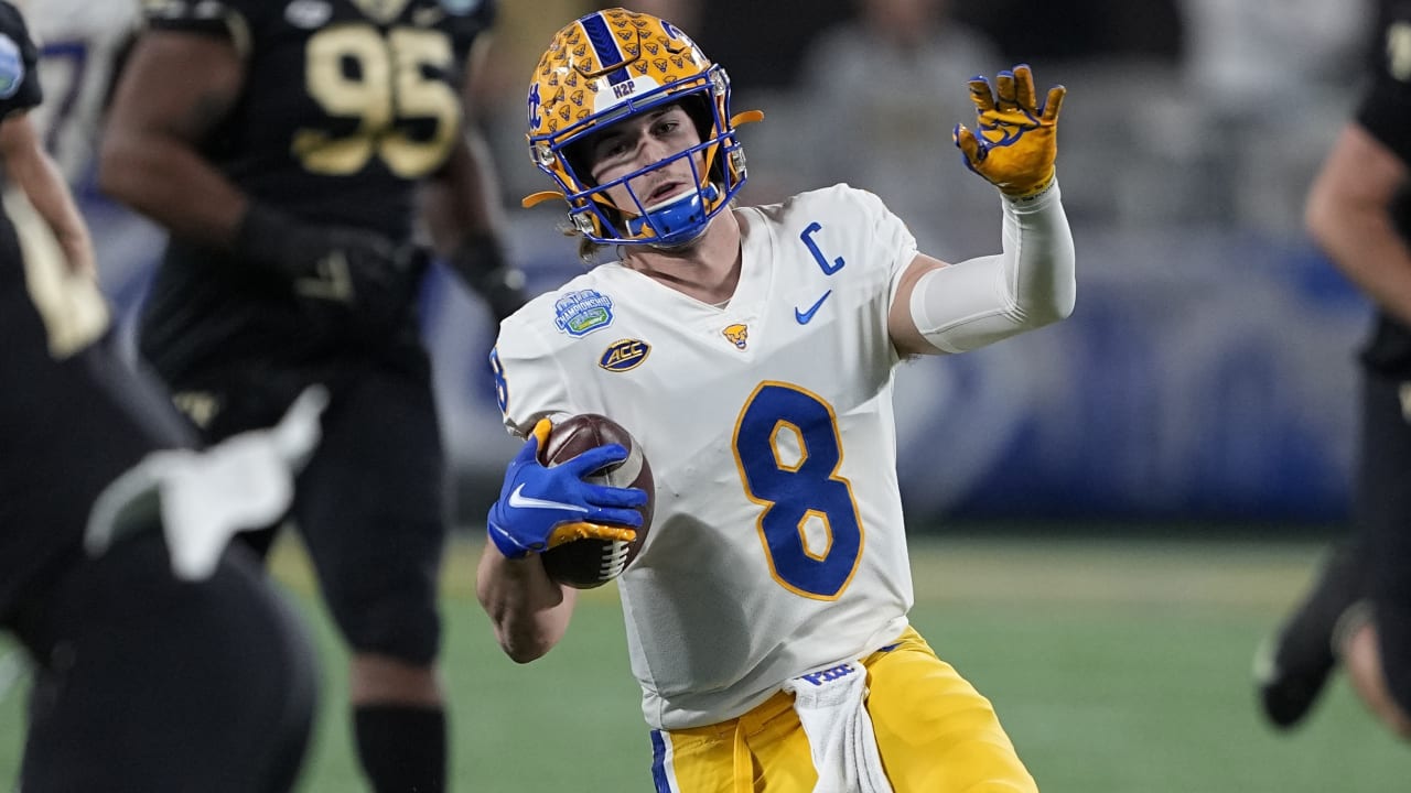 Breaking down Pittsburgh quarterback Kenny Pickett's college highlights