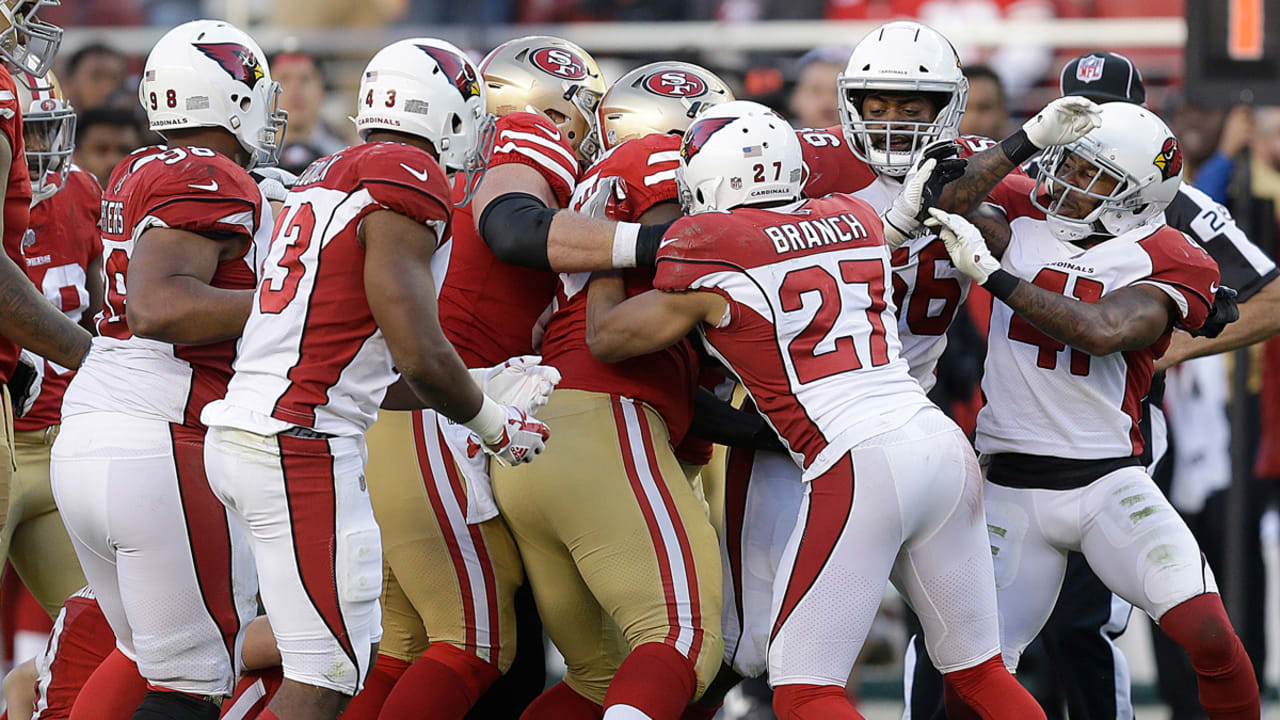 niners-fight-171105-SL