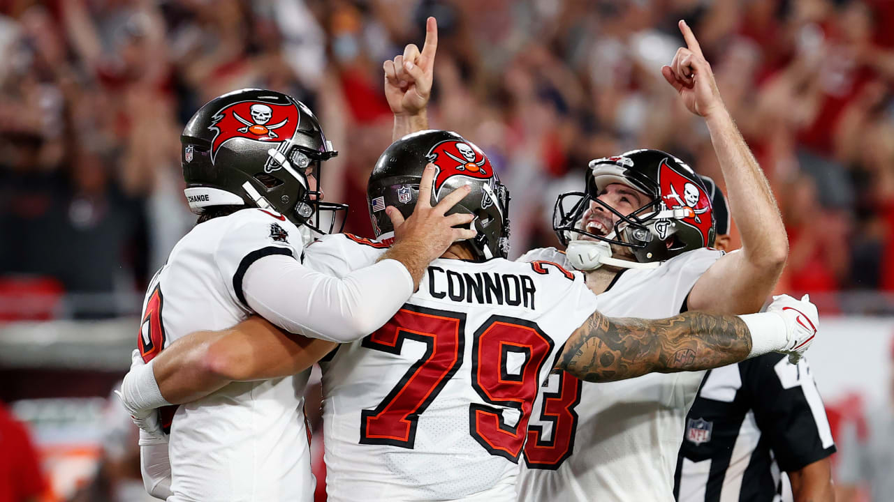 Tampa Bay Buccaneers kicker Ryan Succop (3) lines up for a field goal  attempt during an NFL football game against the Indianapolis Colts, Sunday,  Nov. 28, 2021, in Indianapolis. (AP Photo/Zach Bolinger