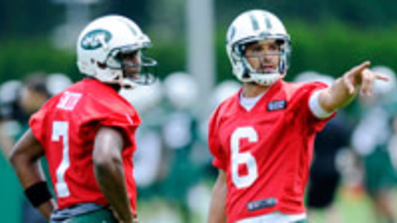 mark-sanchez-geno-smith-130614-spot.jpg