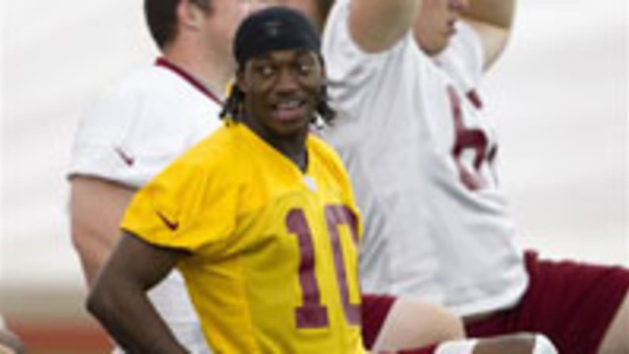 Robert Griffin III Still Learning Reads At Redskins Camp