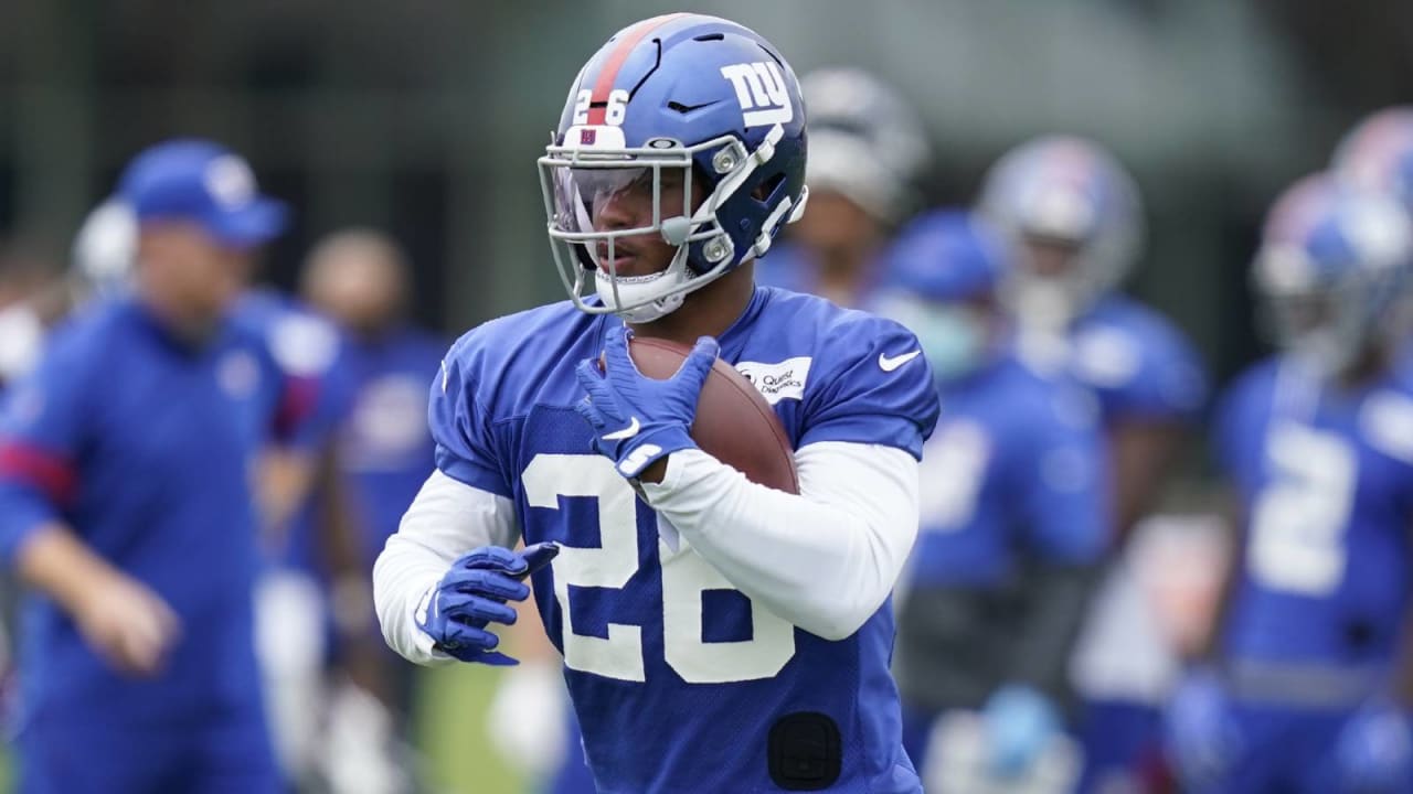 New York Giants' Saquon Barkley suffers ACL tear against Chicago