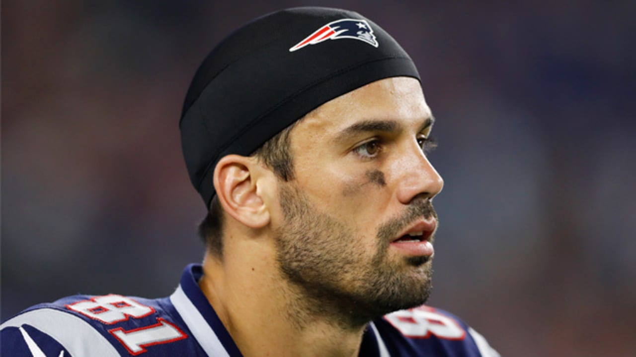 Eric Decker announces his retirement from the NFL