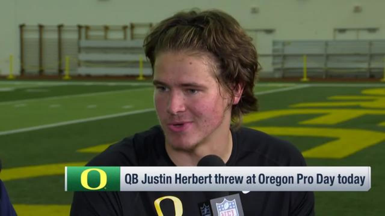 Justin Herbert and Marcus Mariota face off head-to-head