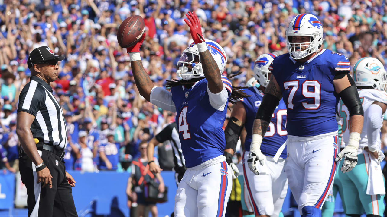 Buffalo Bills running back James Cook's first TD of 2023 comes via push in  the back from quarterback Josh Allen