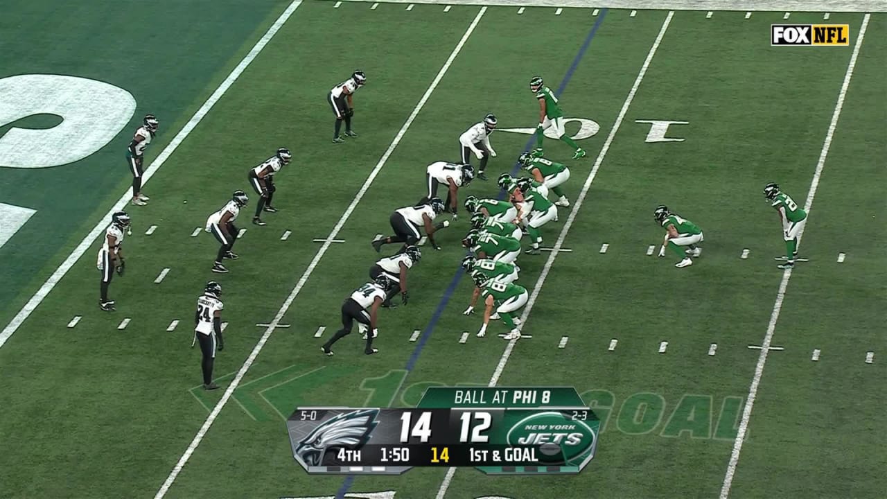 New York Jets running back Breece Hall's TD run gives Jets first lead