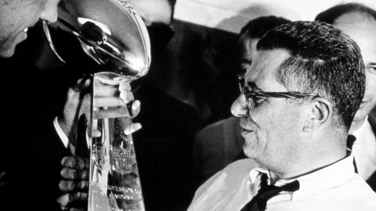 This Week in NFL History (Sept. 8 to Sept. 14): Super Bowl trophy