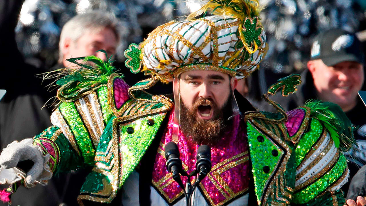 kelce-180511-sl.jpg