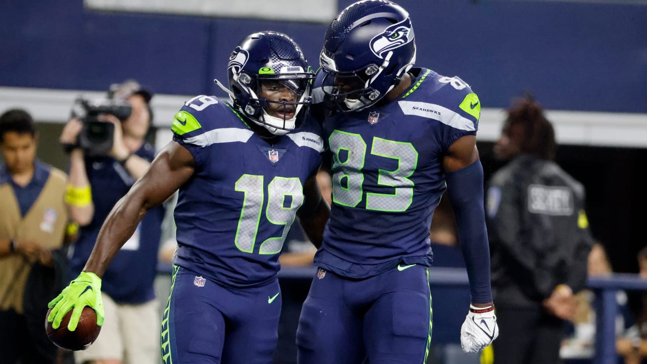 Seahawks elevate receiver Penny Hart to active roster for Week 16