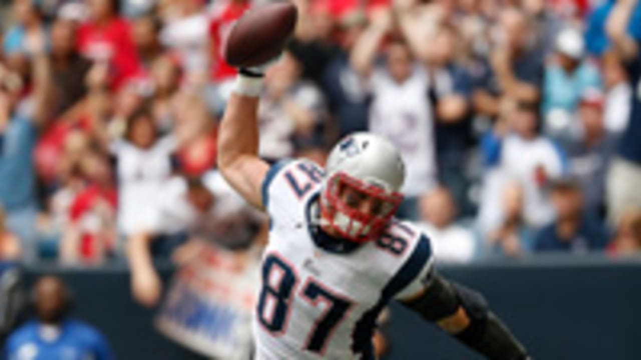 gronk-spike-120313-spot.jpg
