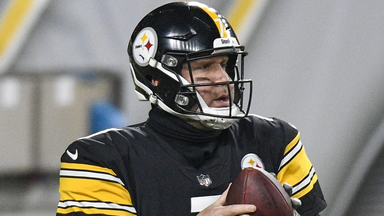 Ben Roethlisberger takes pay cut, agrees to new deal with Steelers - The  Boston Globe