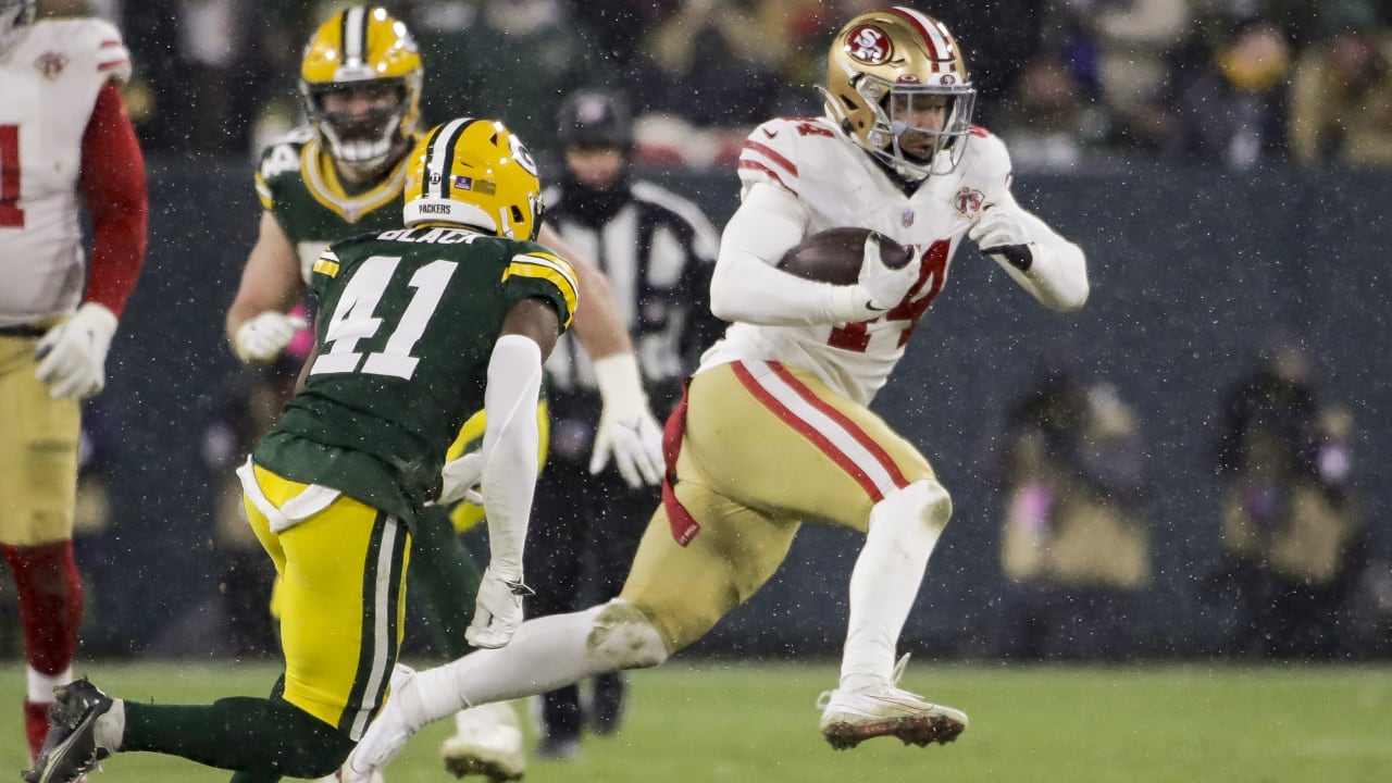 San Francisco 49ers fullback Kyle Juszczyk (44) catches the ball against  the Denver Broncos of an NFL football game Sunday, Sep 25, 2022, in Denver.  (AP Photo/Bart Young Stock Photo - Alamy